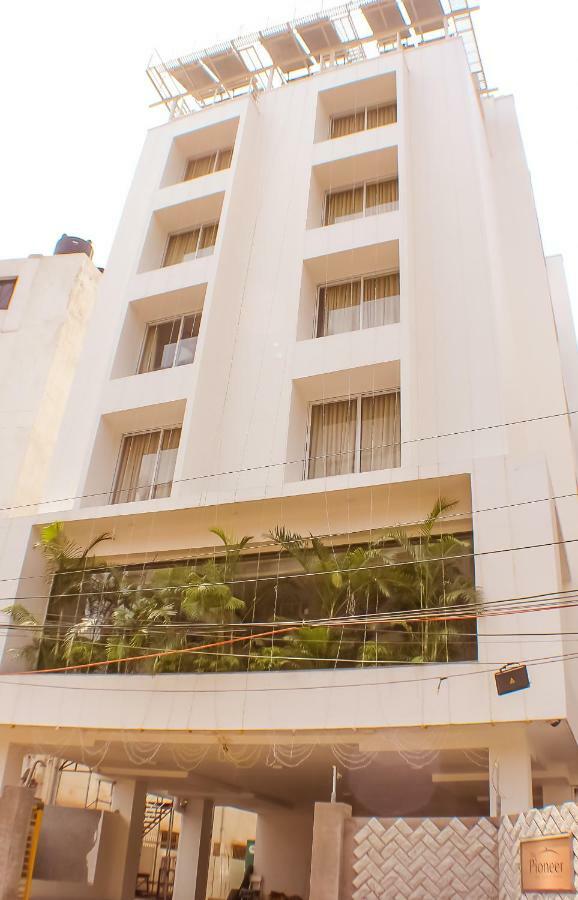 The Pioneer Hotel Visakhapatnam Exterior photo